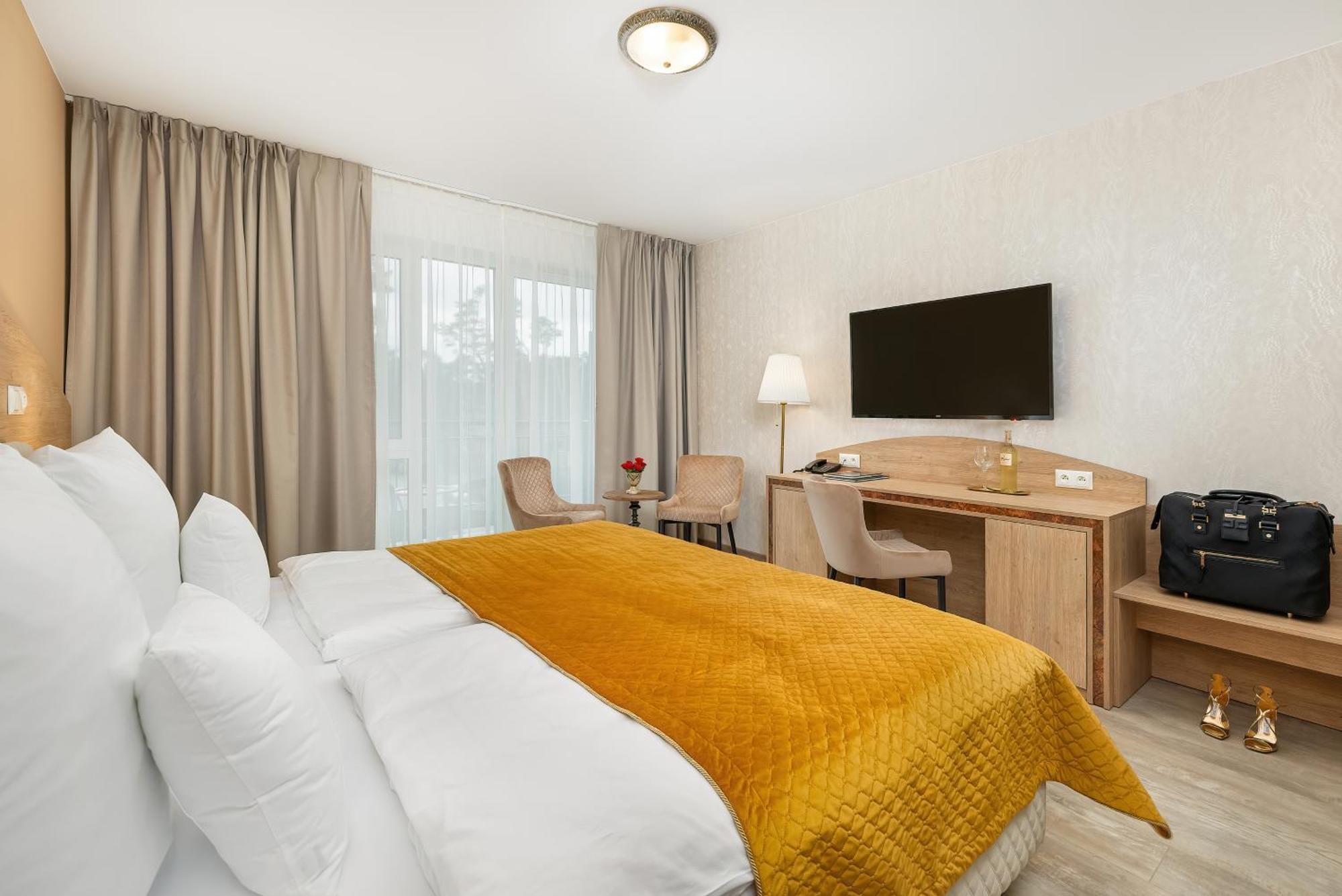 Juvena Hotel Wellness & Spa Adults Only ミエンジボジェ エクステリア 写真