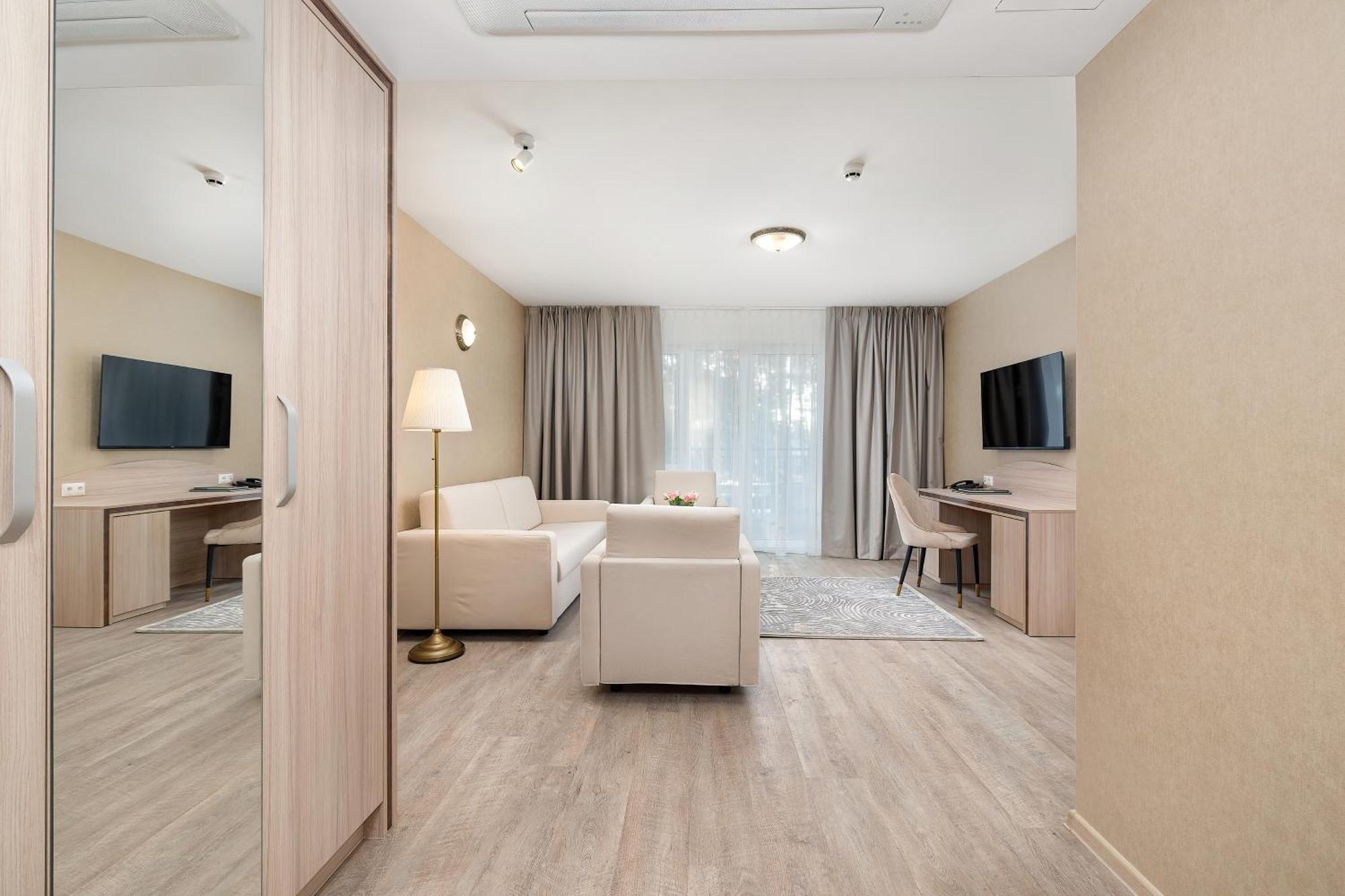 Juvena Hotel Wellness & Spa Adults Only ミエンジボジェ エクステリア 写真