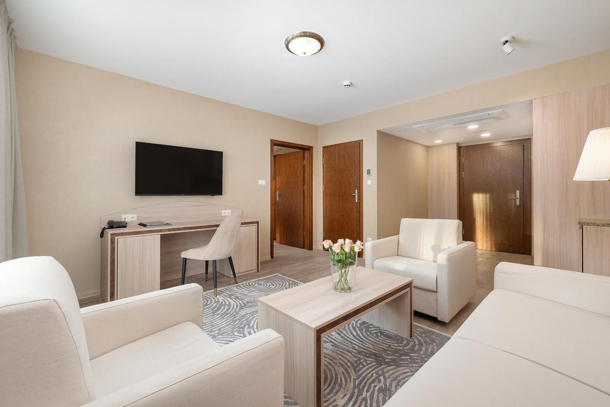 Juvena Hotel Wellness & Spa Adults Only ミエンジボジェ エクステリア 写真